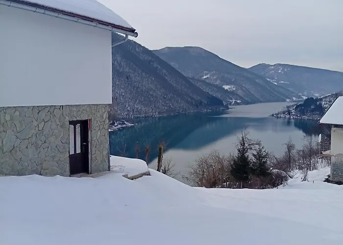 Holiday home Arinda *